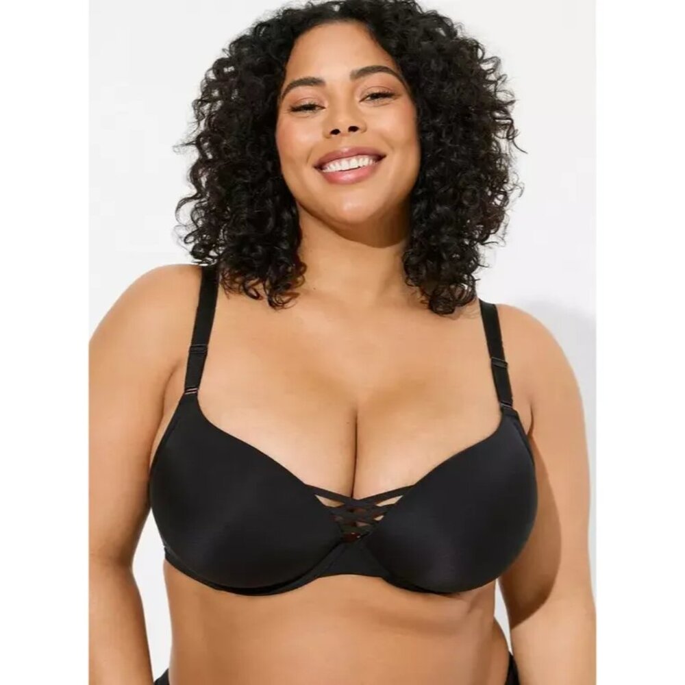 Torrid Curve XO Plunge Push-up Bra size 48C in Black